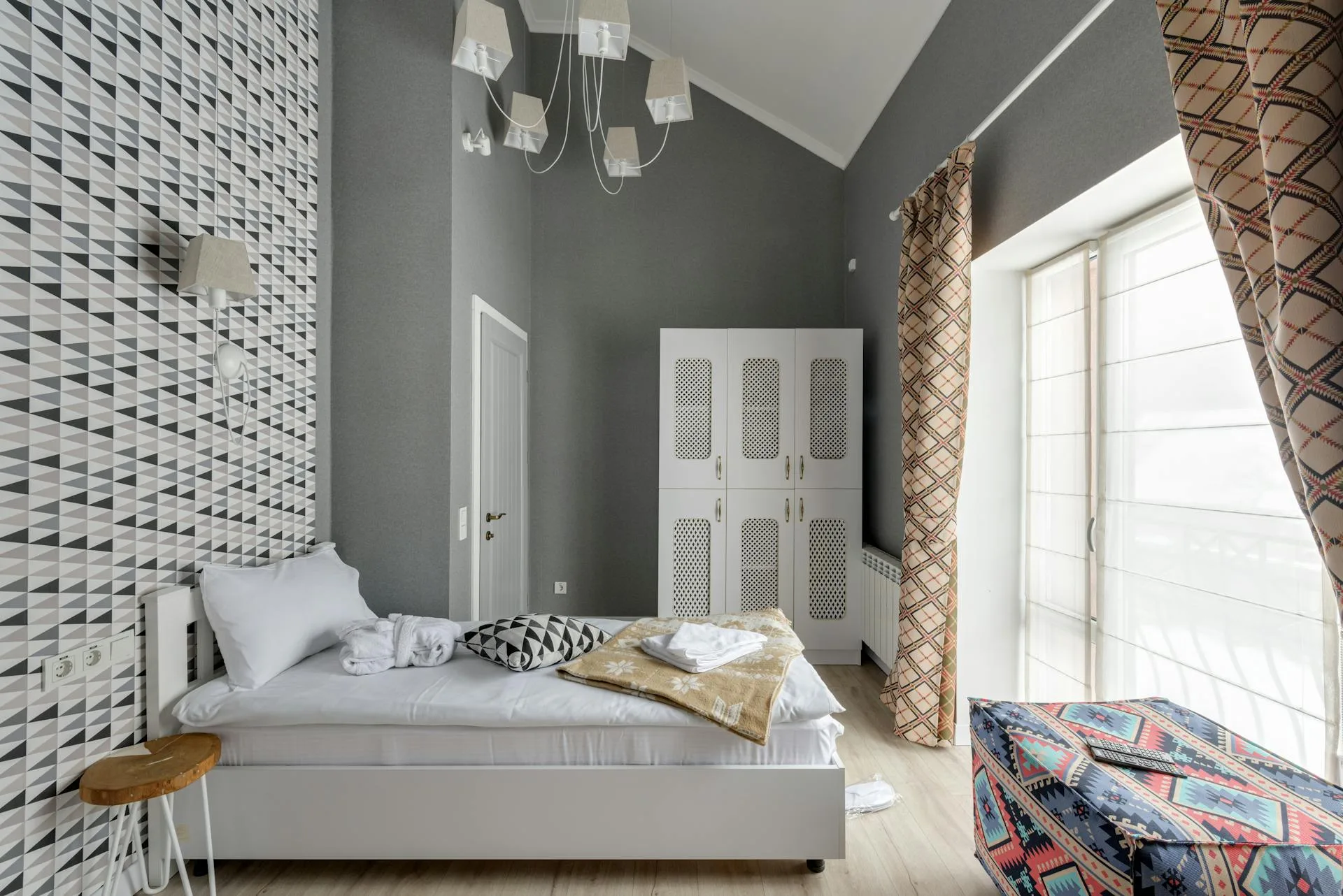 Decorative wall covering installation